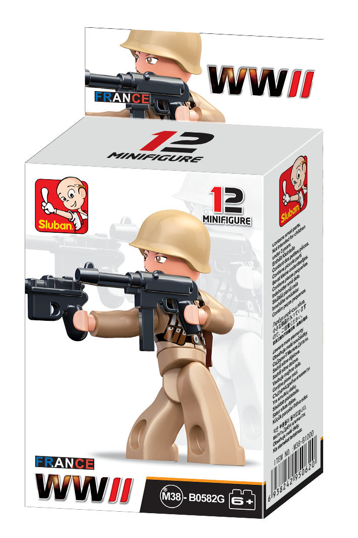WW2 MINI FIGURES SOLD AS A DISPLAY OF 12 C18