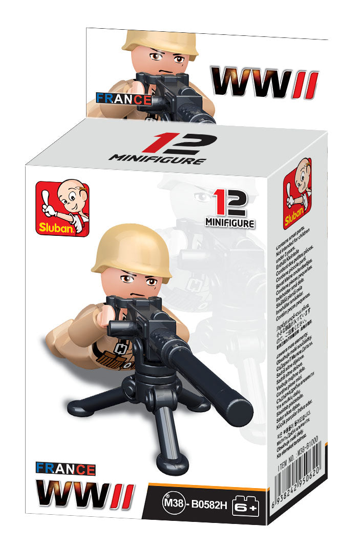 WW2 MINI FIGURES SOLD AS A DISPLAY OF 12 C18