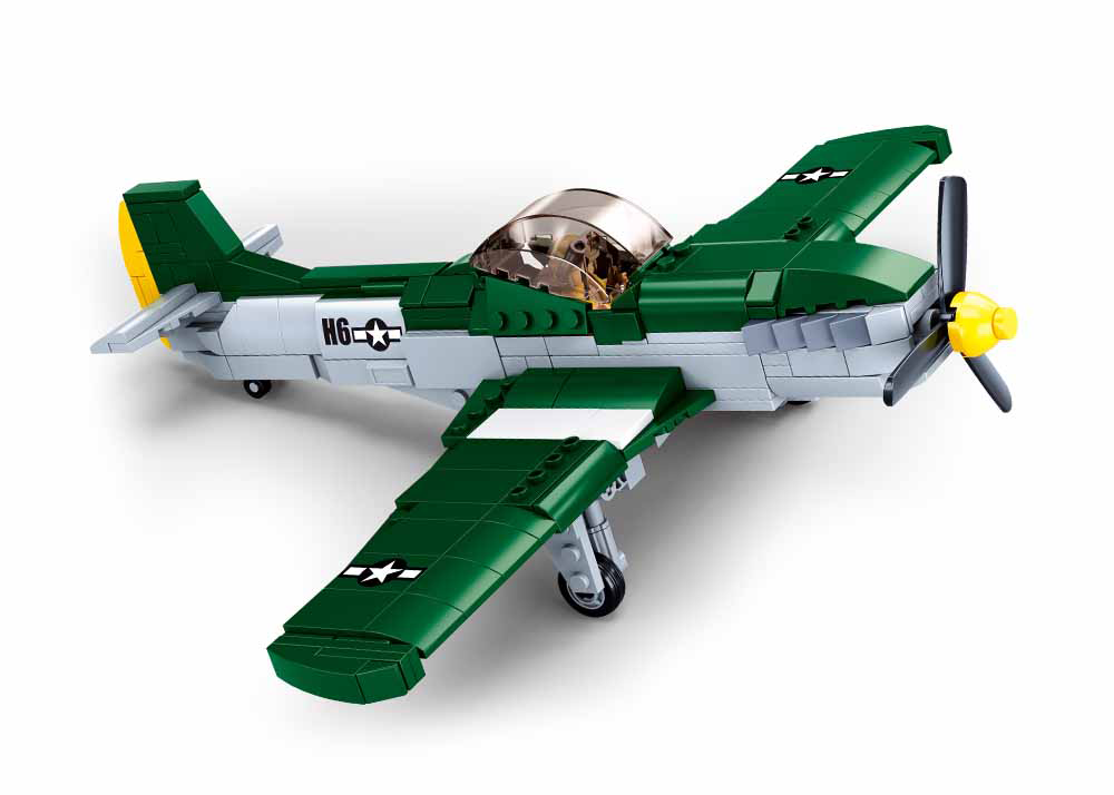 B0857 WW2 P51D FIGHTER 323 PCS AGES 10+ C16