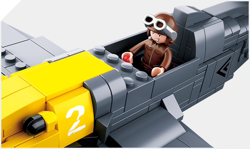 B0692 WW2 PLANE MESSERSCHMITT BF 109 AGES 8+ C16