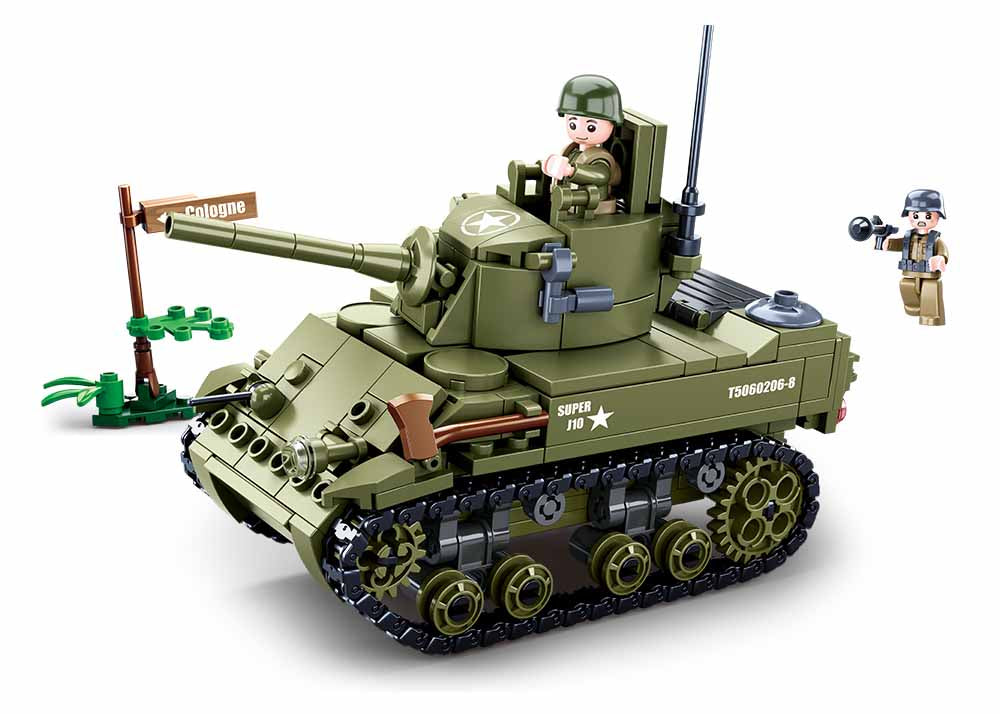 B0856 WW2 M5 LIGHT TANK 344 PCS C16