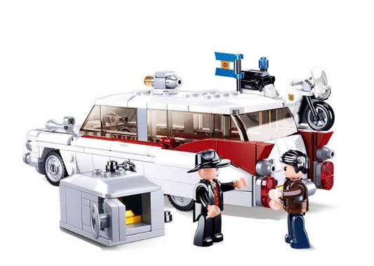 B1099  MB OLD SCHOOL AMBULANCE 411 PCS C16